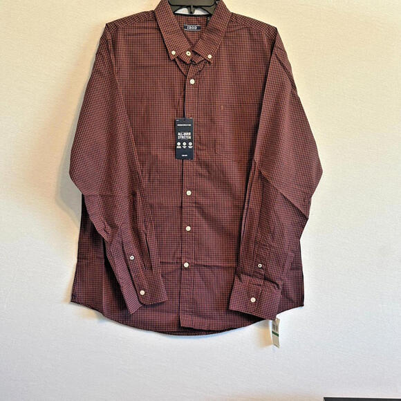 IZOD All Over Stretch Men's Size L -  Long Sleeve Button Front Dress Shirt - Picture 2 of 9